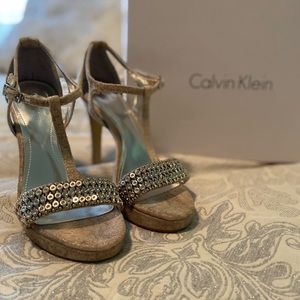 Calvin Klein Laurine Metallic Velvet T-Strap Heels